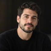 Retrato de Lucas Brandão, arquiteto e urbanista responsável técnico do Flurxo